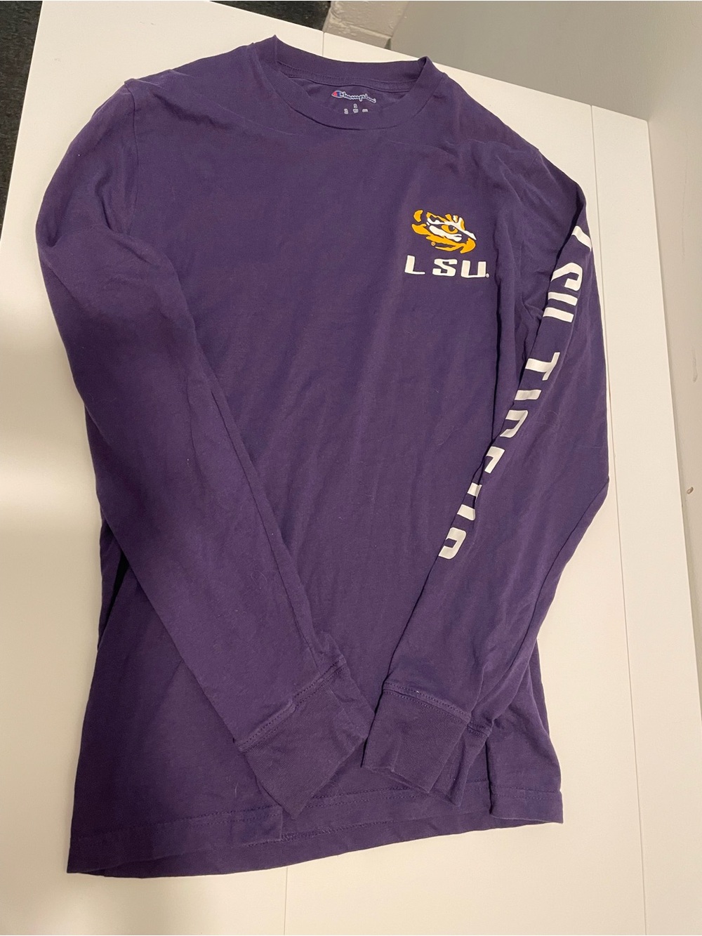 Champion Brand Men's size Small LSU Tigers Long Sleeve Tee Shirt